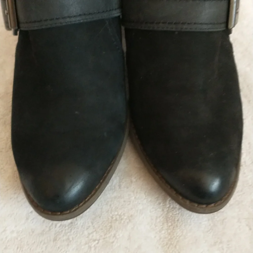 Vionic Black Suede Cheyenne‎ Mule Bootie With Adjustable Strap, Women's Size 8.5